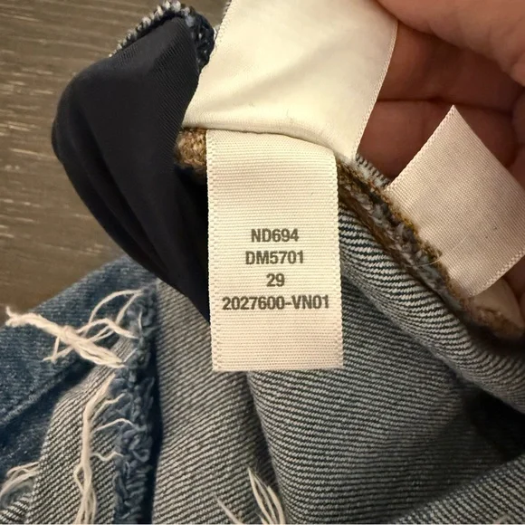 Madewell Maternity High Rise Jean Shorts Over the Belly Size 29 Raw Hem - Picture 10 of 12